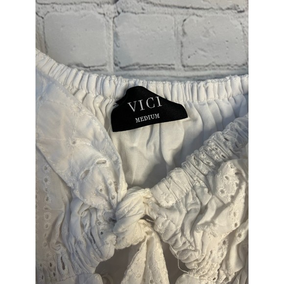 Women's VICI White Embroidered Button Up Midi Dress. SZ M. NWOT. - Picture 3 of 3